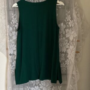 Jill Wearever collection Chic dark green Sleeveless Tank Top